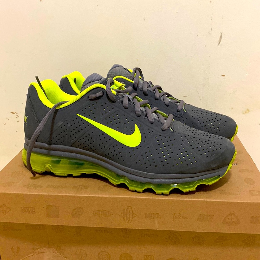 Rare Nike Air Max+ 2011 leather dark grey volt men’s size 10 (1)